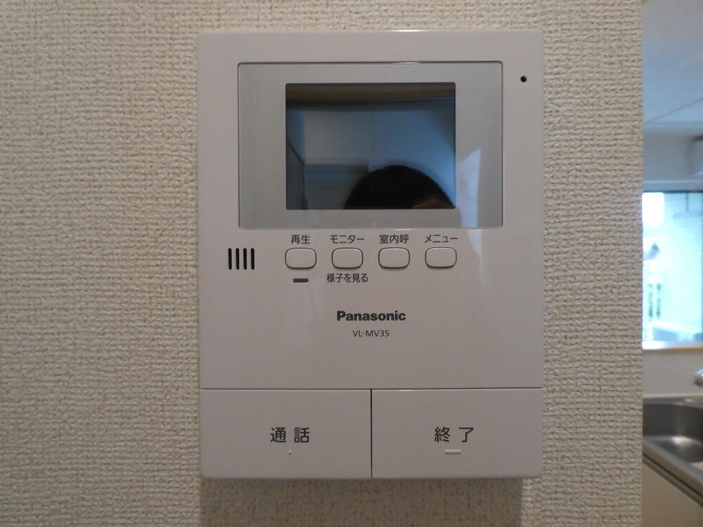 バルコニー　同アパートの別部屋を使用しております。