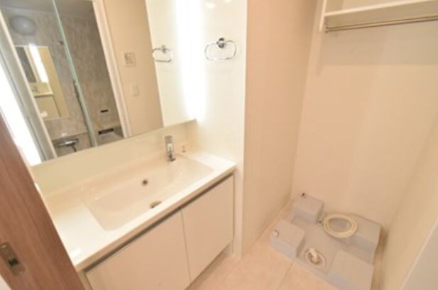 洗面設備　独立洗面台です