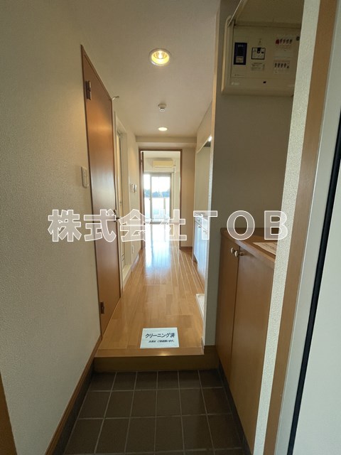 玄関　※別号室同間取りの写真です