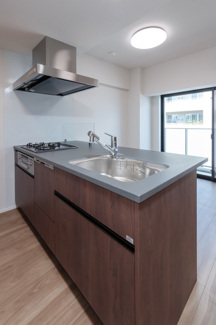 キッチン　※写真は同タイプ住戸です。