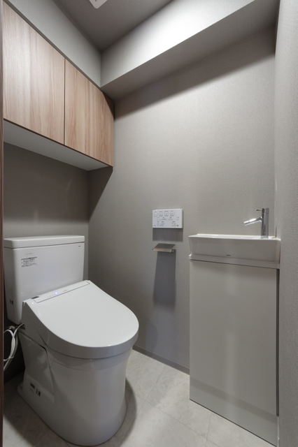 トイレ　※写真は同タイプ住戸です。