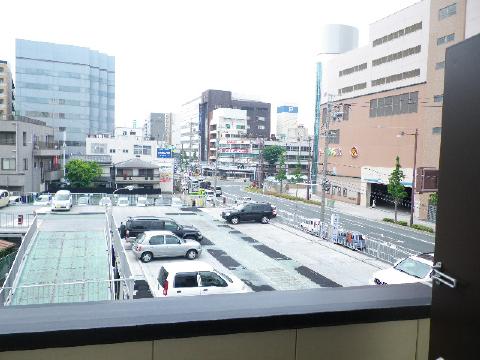 眺望　玄関を開けるとザザシティ