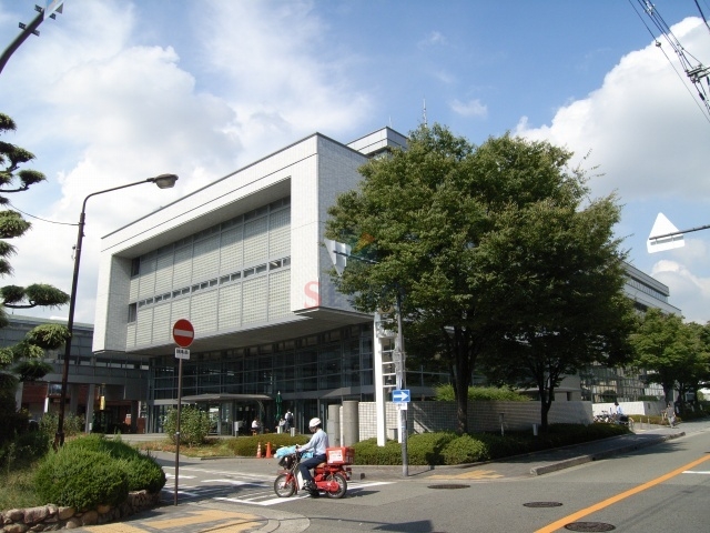 役所　豊中市役所（役所）まで1200m