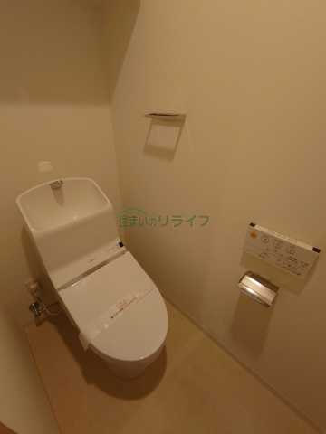 トイレ　別部屋参考写真です。