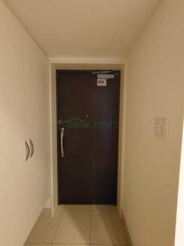 玄関　別部屋参考写真です。