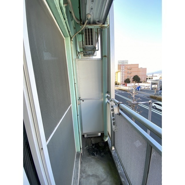 バルコニー　洗濯機置場