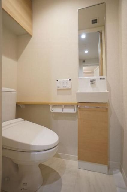 トイレ　別のお部屋の写真です