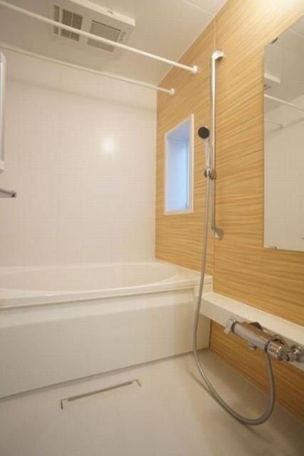 バス・シャワールーム　別のお部屋の写真です