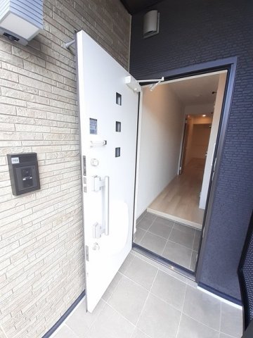 玄関　落ち着いた玄関です