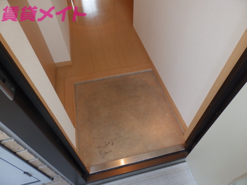 玄関　同型参考写真