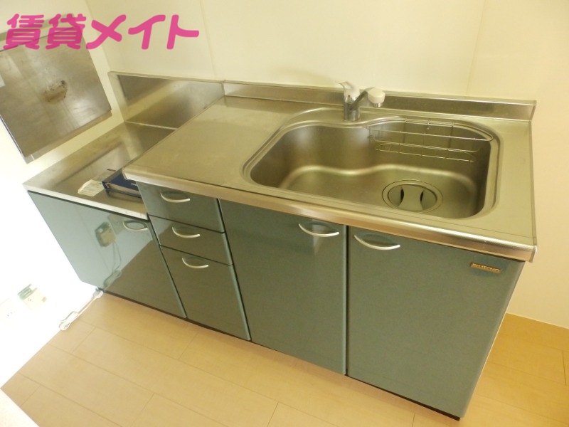 キッチン　同型参考写真