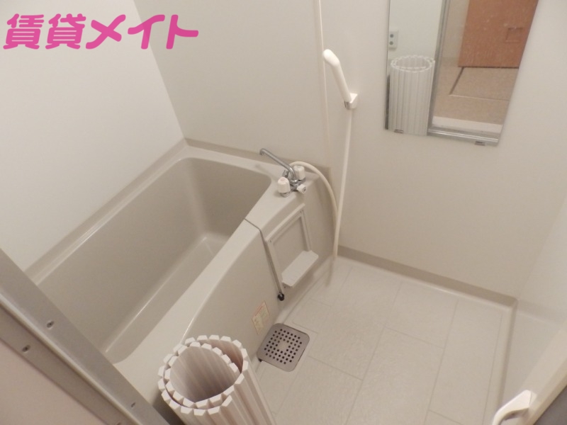 バス・シャワールーム　同型参考写真