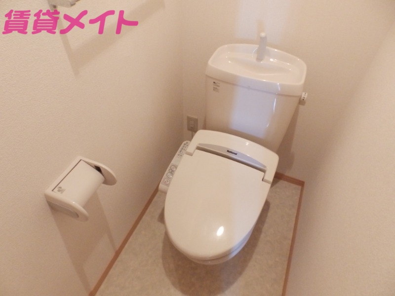 トイレ　同型参考写真