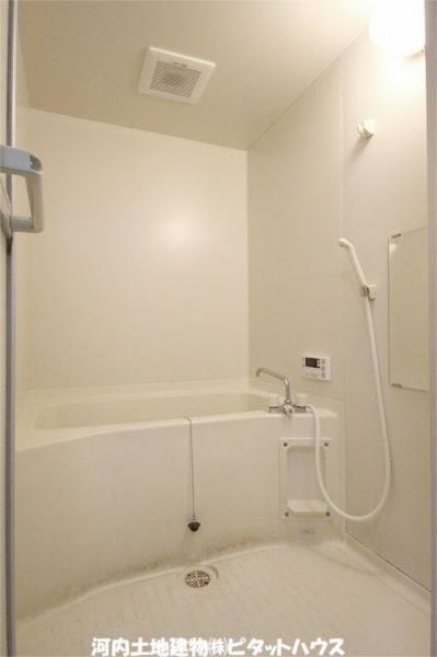 バス・シャワールーム　浴室（類似室内）