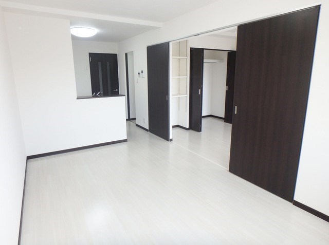 居室・リビング　同仕様写真