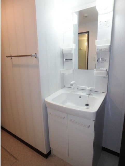 洗面設備　同仕様写真