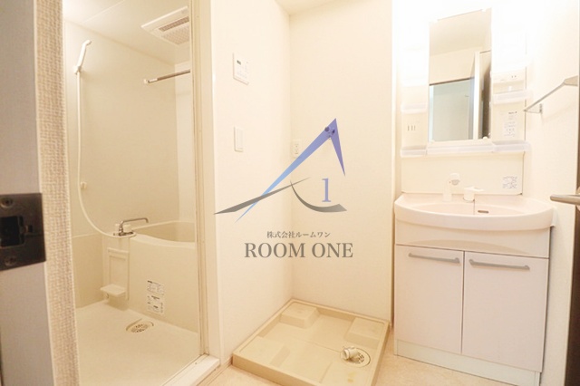 洗面設備　独立洗面台です。