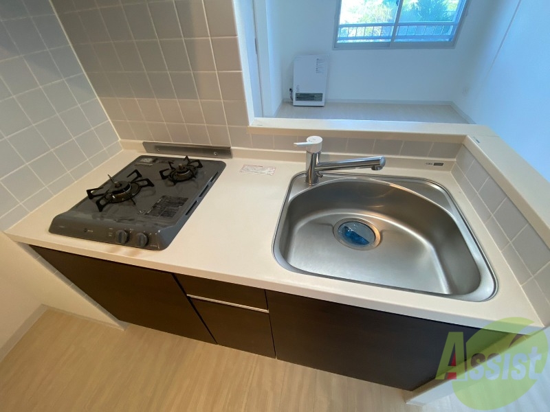 キッチン　こちらはキッチン。調理スペースもあり使いやすそうです。