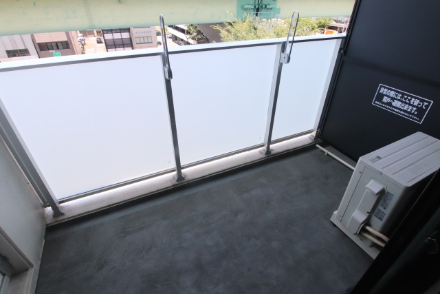 バルコニー　※別室の参考写真の為、現況優先です。