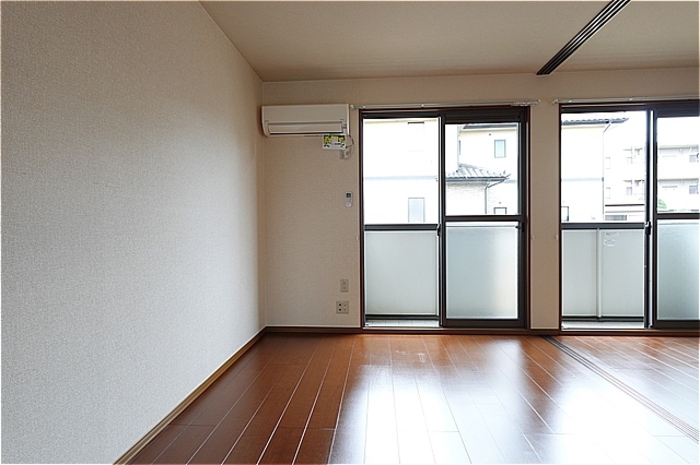 居室・リビング　南洋室