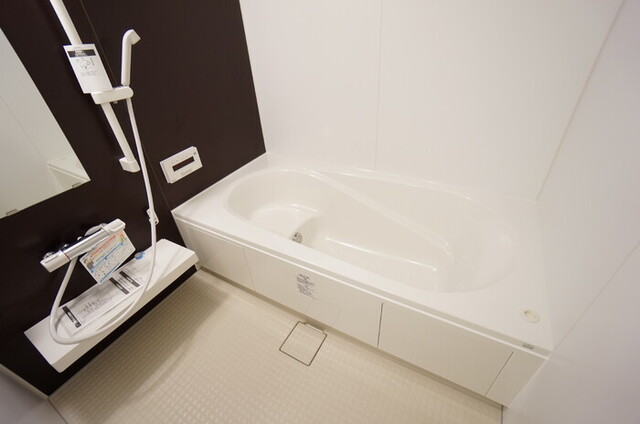 バス・シャワールーム　一坪風呂