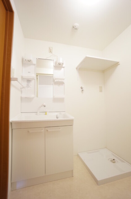 洗面設備　洗髪式洗面台