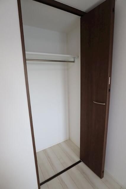 収納　別部屋反転写真