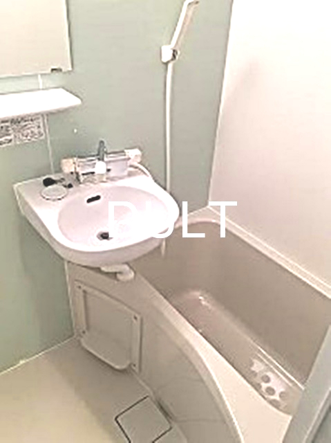 バス・シャワールーム　バスルームです。