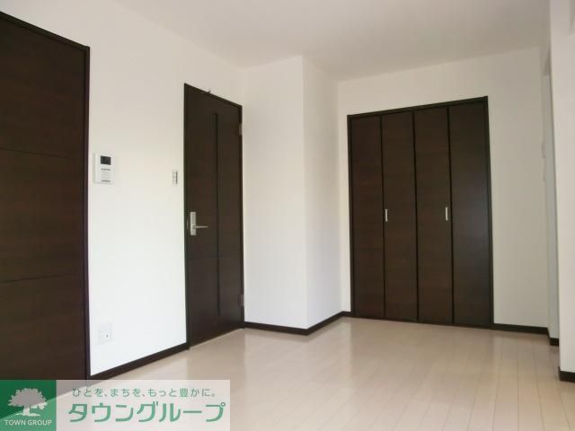 居室・リビング　明るい室内