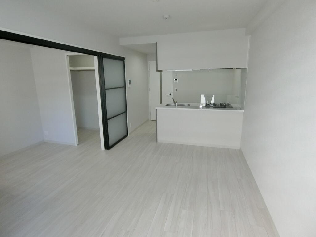 居室・リビング　LDK　10帖