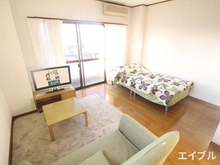 居室・リビング　家具は付いていません