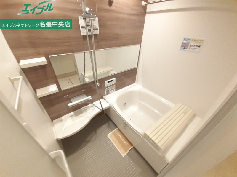 バス・シャワールーム　同型参考写真