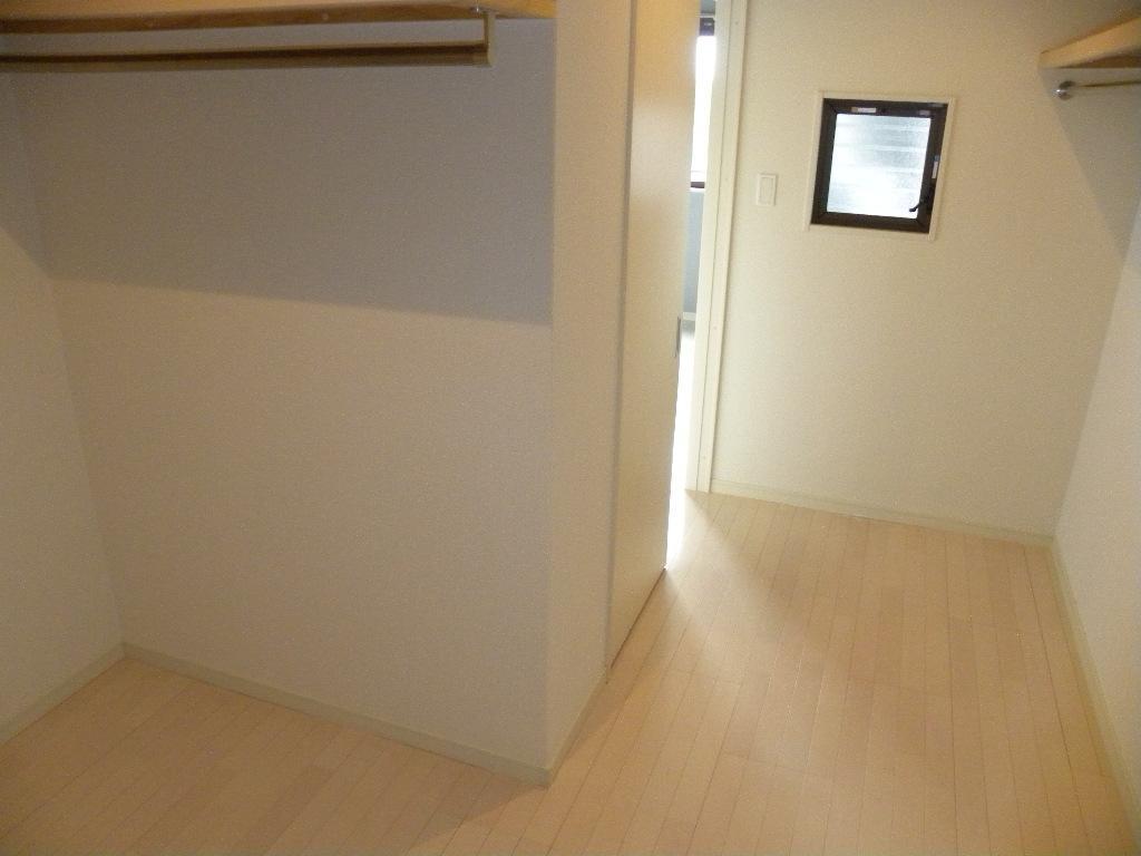 収納　ウォークインクローゼット