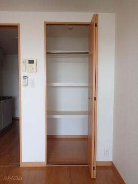 収納　クローゼット