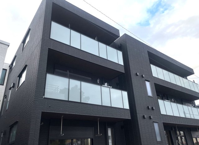 バルコニー　敷地内駐車場も募集中♪(要別途契約・詳細はお問合せください)