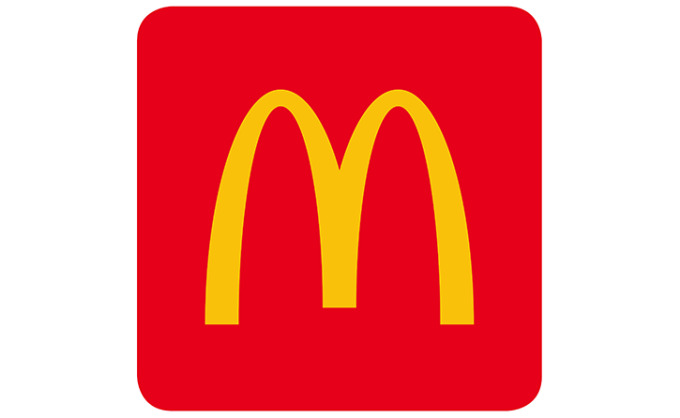 飲食店　マクドナルド 城西店（飲食店）まで385m