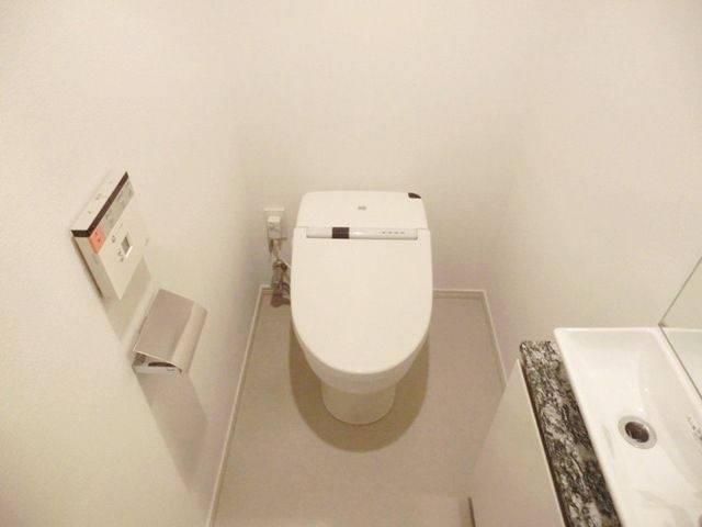 トイレ　★ウォシュレット付トイレ★