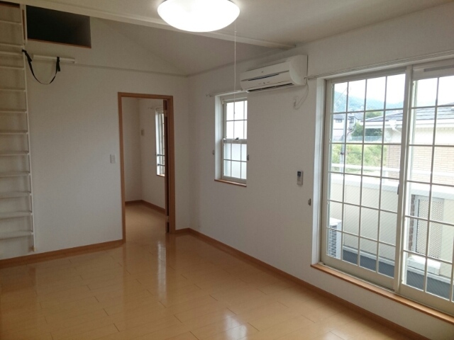 居室・リビング　ロフト付きアパート