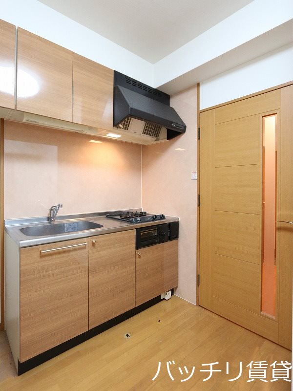 キッチン　画像は別号室イメージの為、現況を優先いたします。