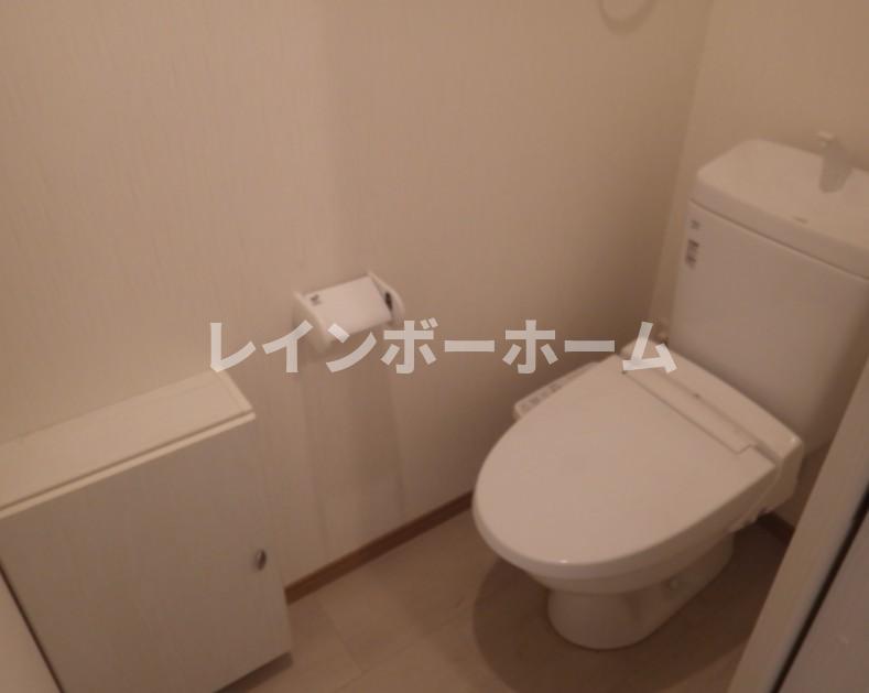 トイレ　清潔感のあるトイレです