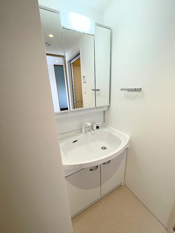 洗面設備　洗髪洗面化粧台