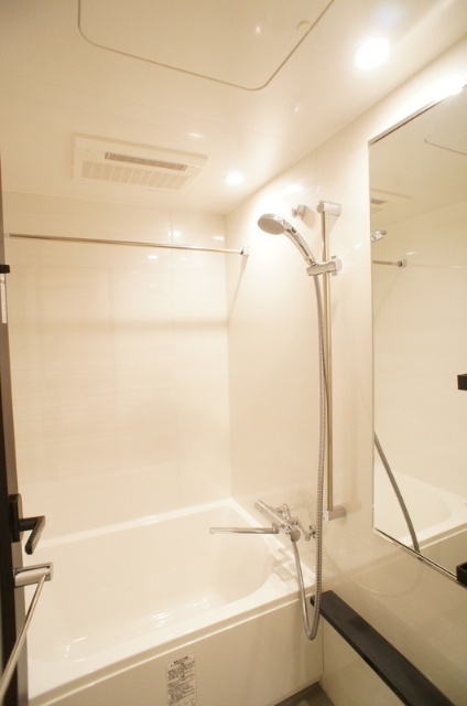 バス・シャワールーム　※別部屋参照