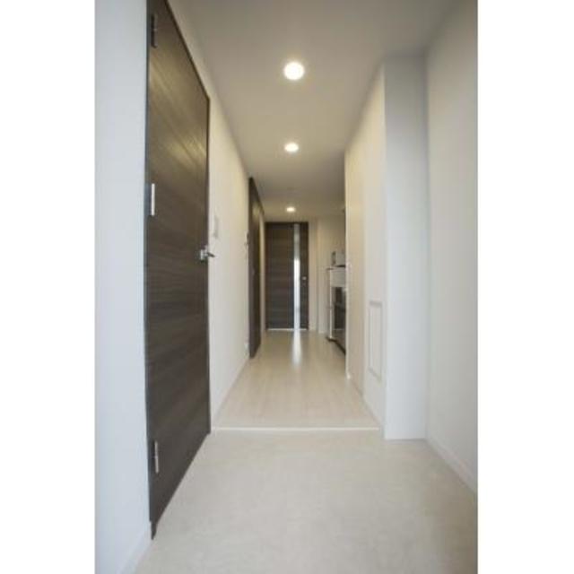 玄関　※写真は同タイプ住戸です。