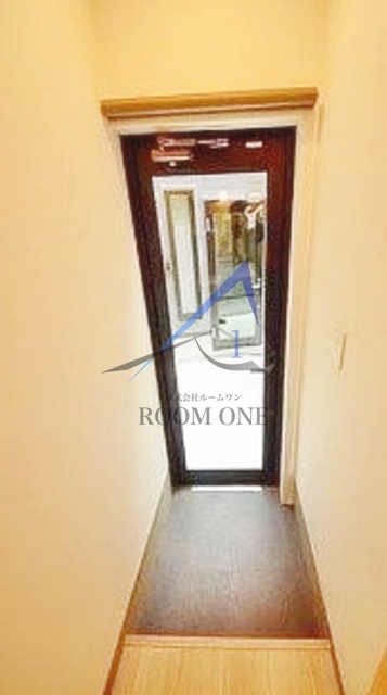 玄関　玄関です。