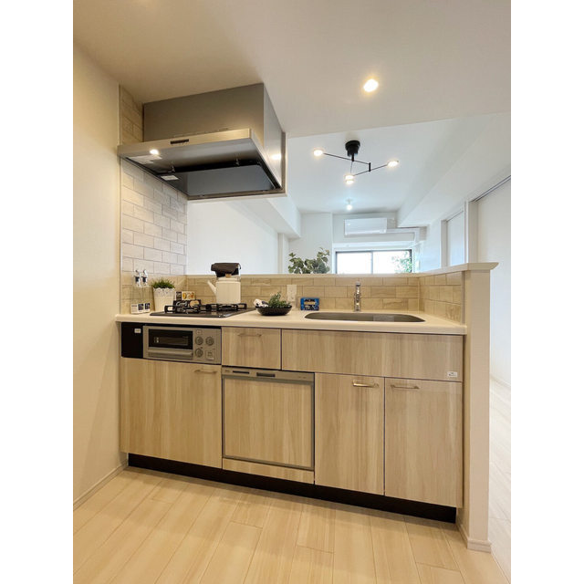 キッチン　家具・家電の備え付けはありません