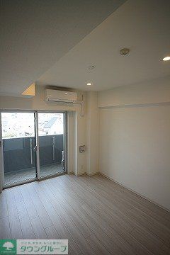 居室・リビング　※別部屋参考写真※