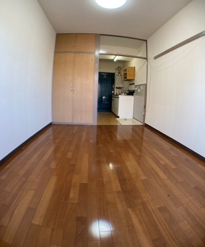 城山ハイツの居間写真