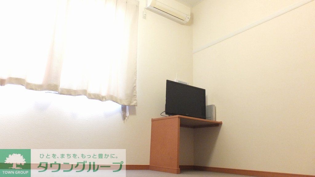 居室・リビング　2Fの床面は、カーペット敷き