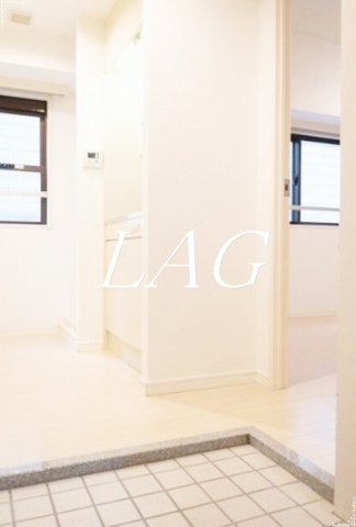 玄関　玄関です。