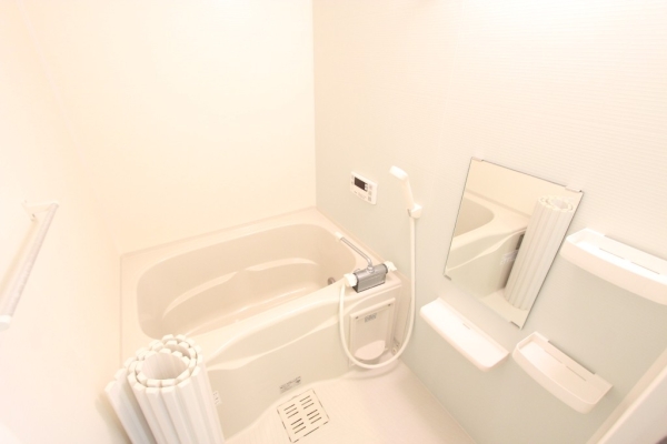 バス・シャワールーム　一日の疲れを癒してください